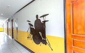 Happy Jomtien - Direct Beach Access, Sea View & Central Location